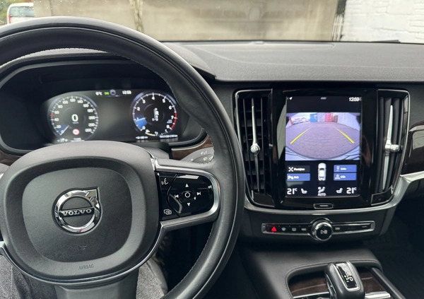 Volvo S90 cena 129900 przebieg: 71045, rok produkcji 2019 z Radzymin małe 154